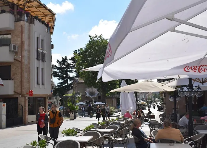 Center Gramophone With Private Parking Burgas City