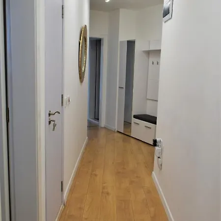 Center Gramophone With Private Parking Apartament *