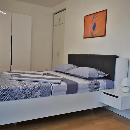 Center Gramophone With Private Parking Apartament