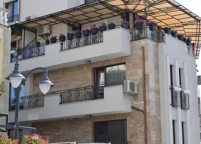 Center Gramophone With Private Parking * Бургас