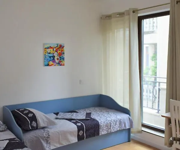 Апартамент Center Gramophone With Private Parking