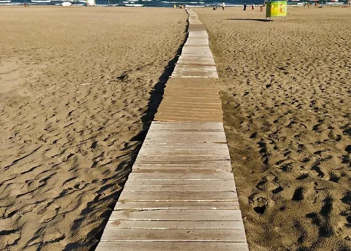 Center Gramophone With Private Parking Бургас